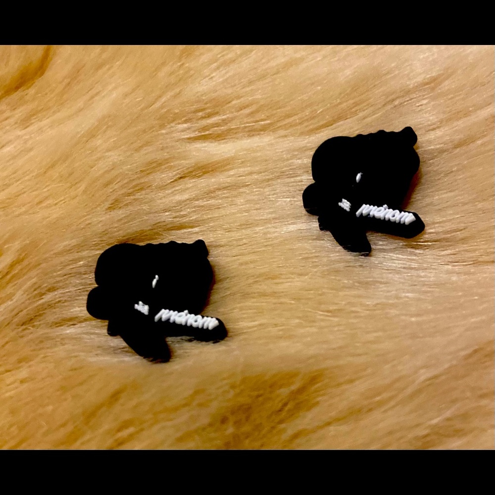 NWT (Set of 2) Black Prénom Shoe Charms